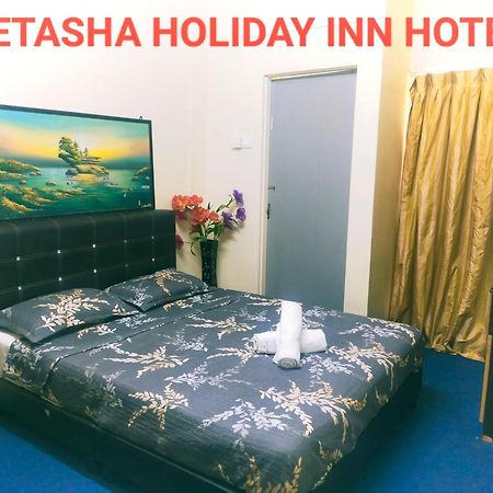 Netasha Holiday Inn Танах-Рата Екстер'єр фото