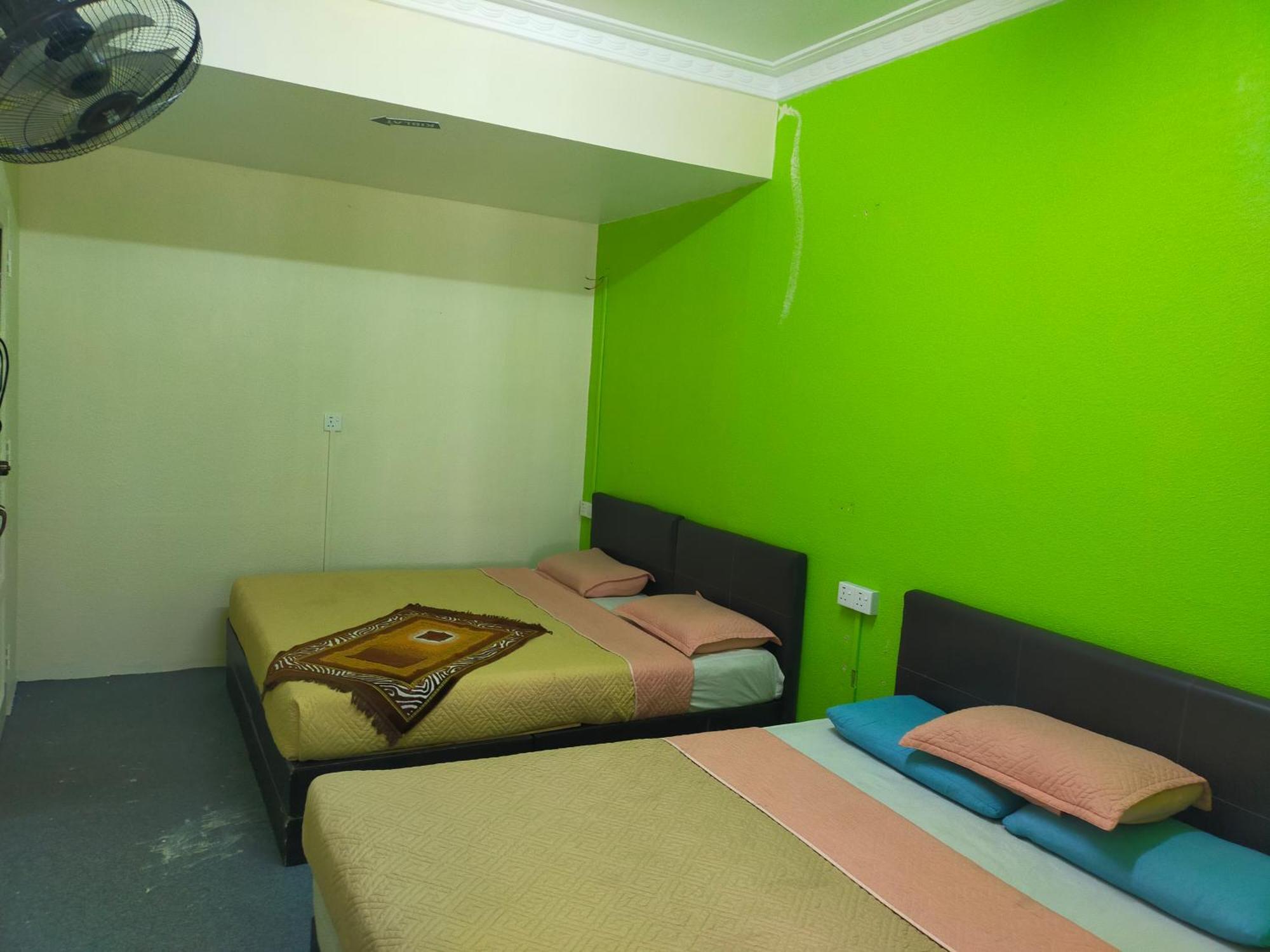 Netasha Holiday Inn Танах-Рата Екстер'єр фото