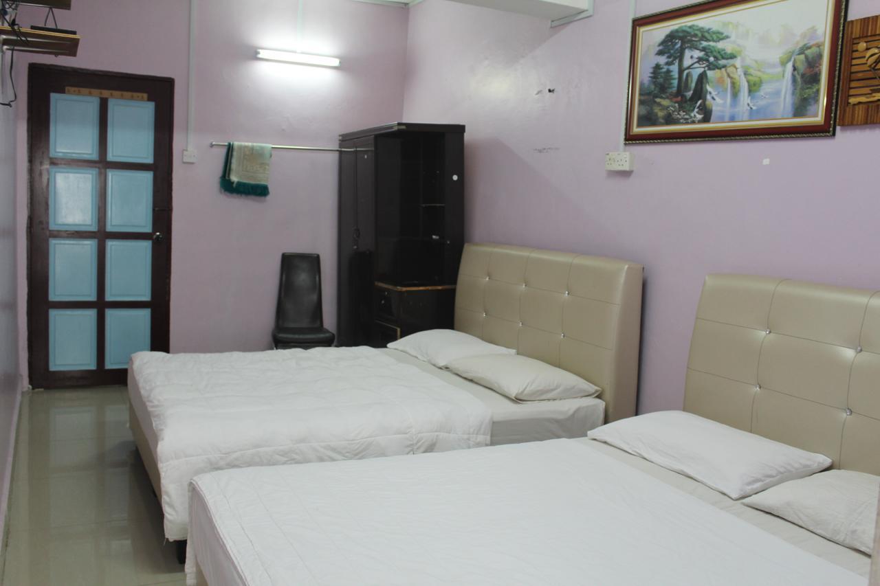 Netasha Holiday Inn Танах-Рата Екстер'єр фото